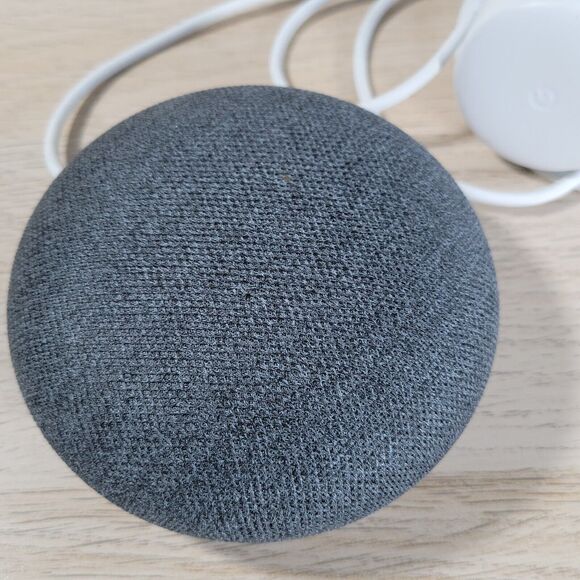Google Home Mini Nest Smart Speaker Google Assistant Music Voice Search Charcoal - Picture 2 of 7